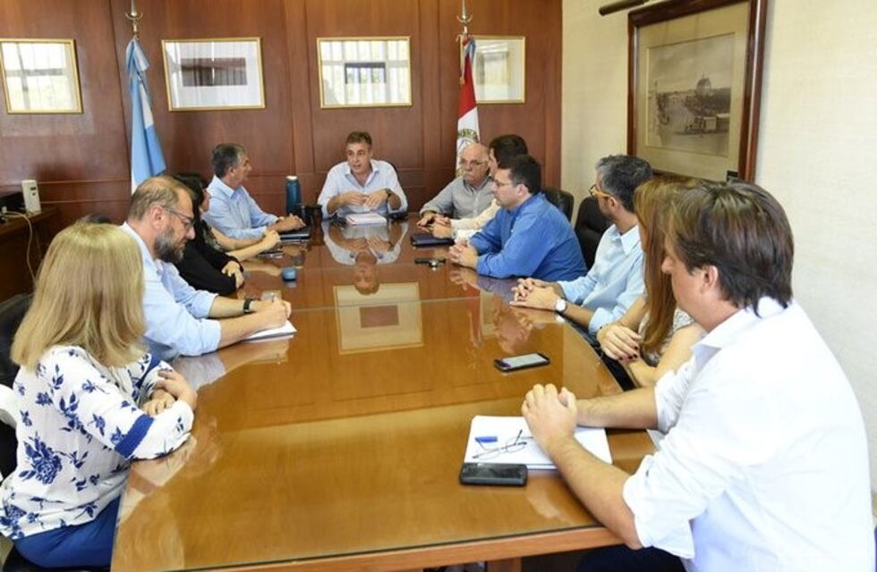 Por la crisis, el intendente Luis Castellano pedirá que lo habiliten a hacer compras directas
