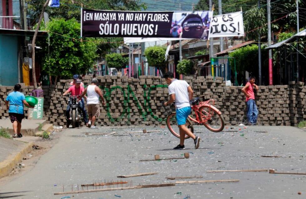 El gobierno de Nicaragua, entre la violencia y la renuncia