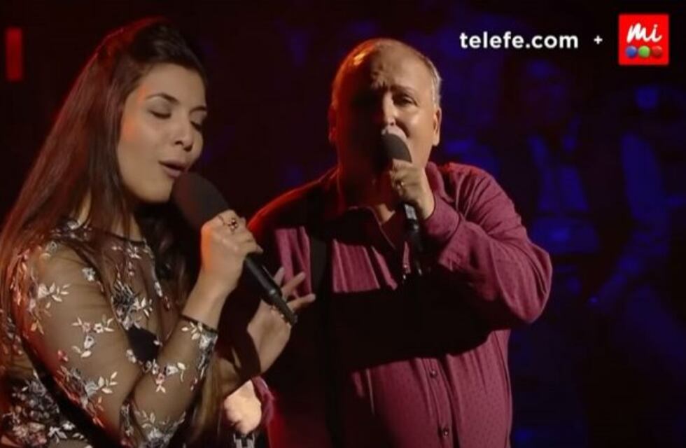 La Voz Argentina: La cordobesa Paula Torres eliminó al favorito con una increíble actuación