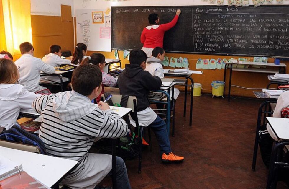 Estas son las 10 escuelas que recibirán estudiantes este martes