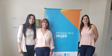 Alejandra Diaz y Lic\u002E Paola Tramontana Arroyito junto y la Lic\u002E Carla Tassile