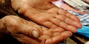 Sin huellas dactilares, no tenía DNI