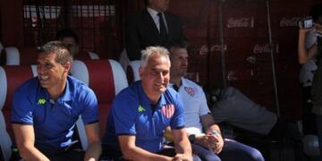 Leo Madelón, entrenador de Unión de Santa Fe\u002E (Santa Fe Deportivo)