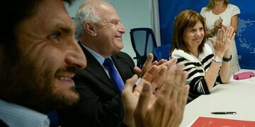 El gobernador recibió a funcionarios del Gobierno nacional en la sede local del Ejecutivo provincial\u002E (@PatoBullrich)
