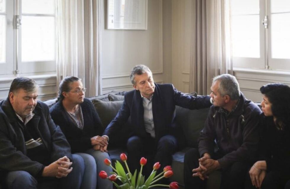 Mauricio Macri se reunió con los padres de las policías asesinadas