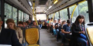 Un nuevo conflicto entre los chóferes y los dueños de colectivos en Tucumán\u002E (Web)