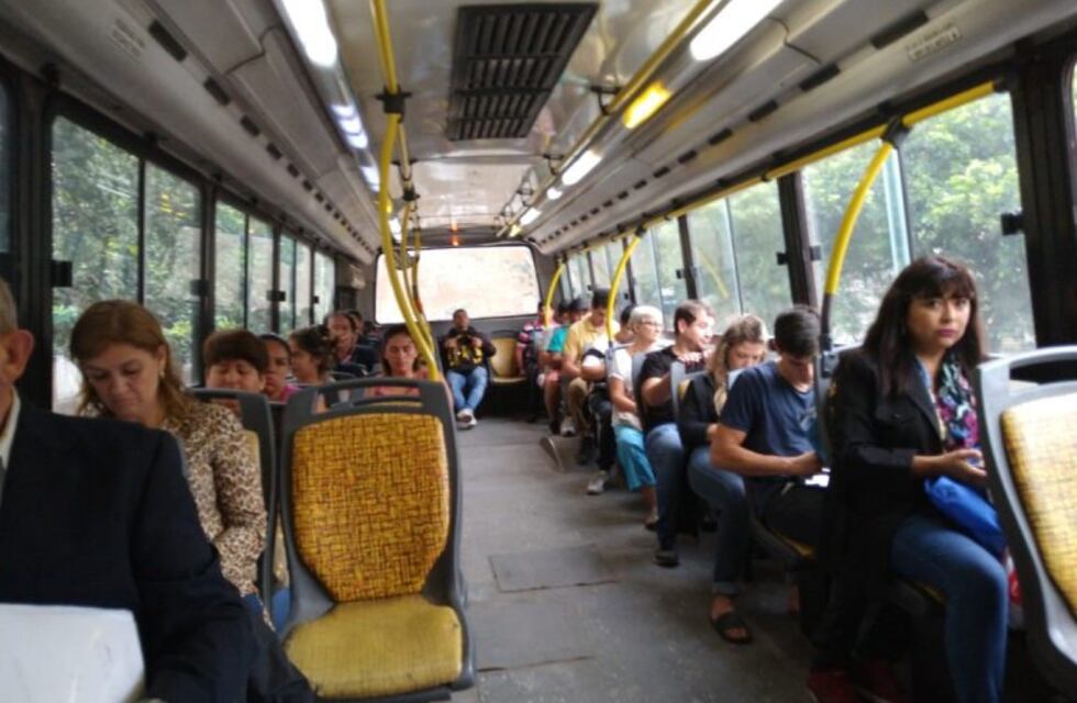 Un nuevo conflicto entre los chóferes y los dueños de colectivos en Tucumán