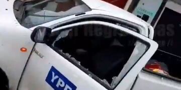 La camioneta con la ventanilla rota tras un piedrazo en Santa Fe\u002E (Negro Rojas)