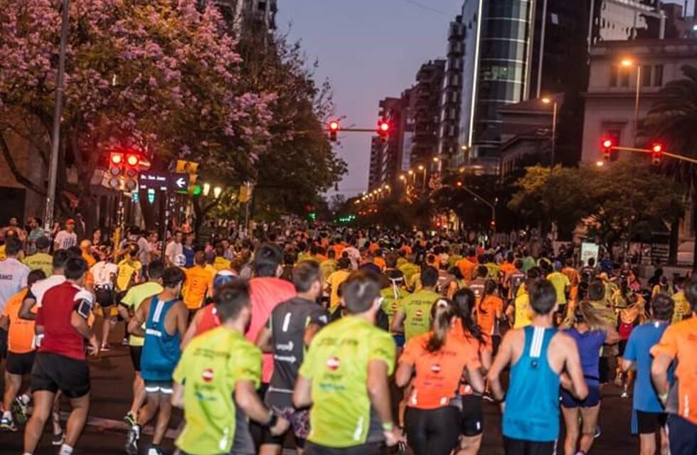 La media maratón de noche tuvo luz propia en Córdoba
