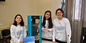 Los santiagueños ganadores de la Maratón de la Robótica viajarán a Estados Unidos