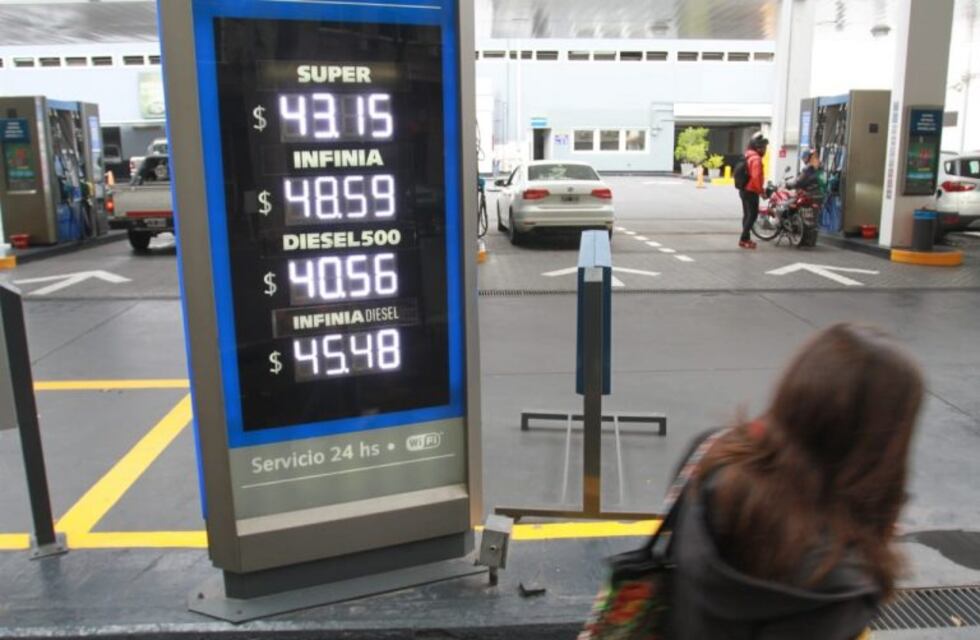 Shell también aumenta sus naftas y en Mendoza costarán entre 48,60 y 40,56 pesos el litro