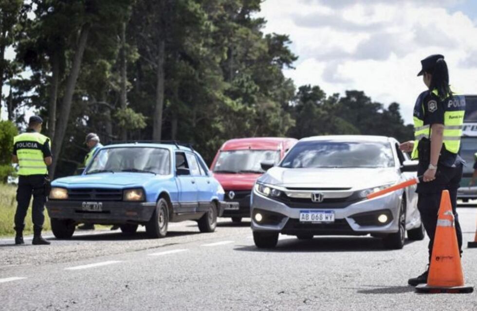 Extranjeros que cometan infracciones de tránsito serán notificados al dejar el país