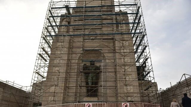 Volvieron a extender el plazo de final de obra del Monumento a la Bandera
