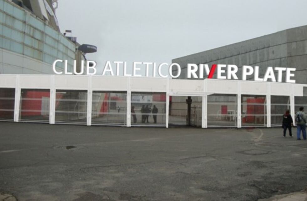 Aseguran que una jugadora de vóley de River fue abusada por un exmédico del club