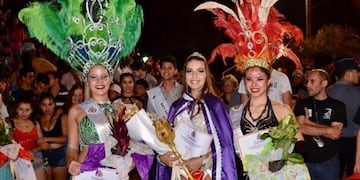Tatiana Cáceres de la comparsa Arandu-í fue electa reina\u002E