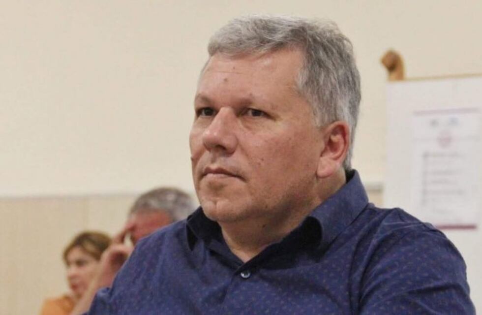 El intendente de Arroyito: "nos metieron el virus en una ambulancia, muy irresponsable la actitud del Hospital Italiano"