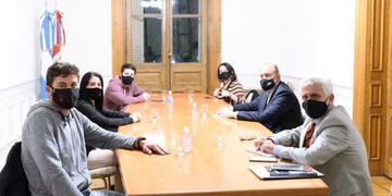 La charla en persona se concretó en dependencias del Ejecutivo provincial\u002E (@juanmonteverde)