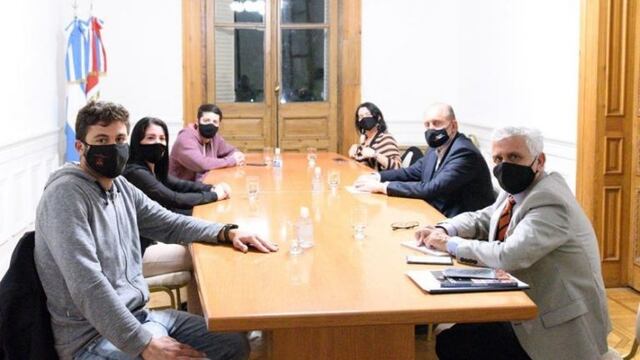 La charla en persona se concretó en dependencias del Ejecutivo provincial\u002E (@juanmonteverde)