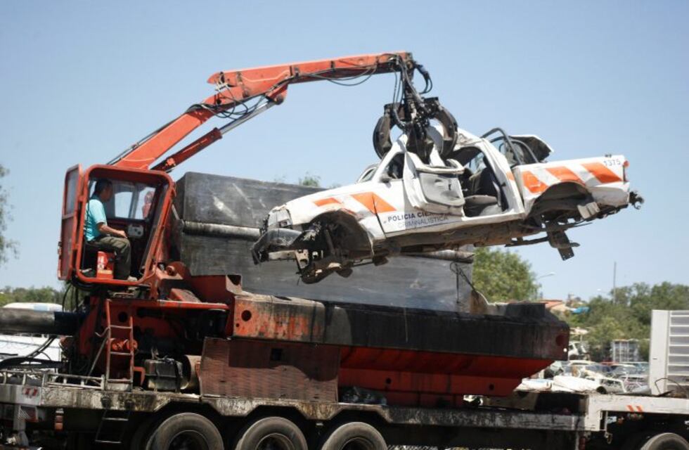 Se convertirán en chatarra 16 mil vehículos que están en playas de secuestro