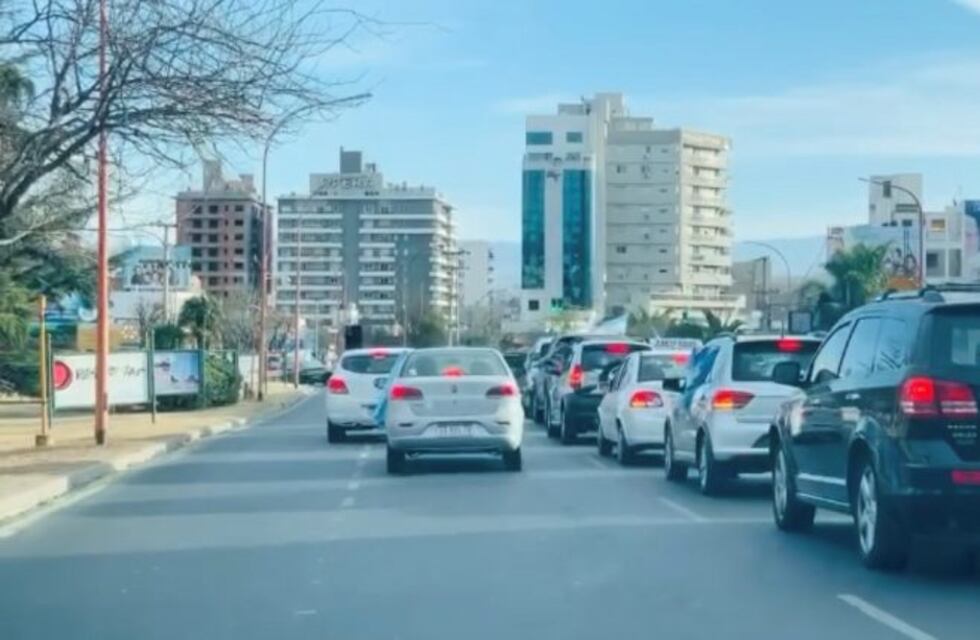 En Carlos Paz también marcharon por el "Banderazo por la Libertad"