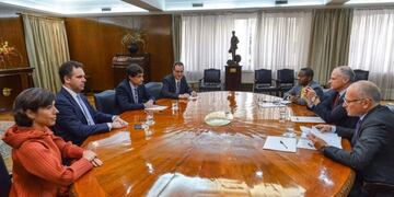 El FMI espera "dialogar en las próximas semanas" sobre las nuevas metas monetarias