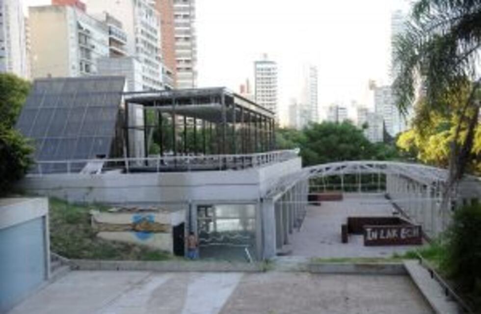 La Municipalidad amenaza con retirar la concesión a un bar que lleva tres años sin abrir