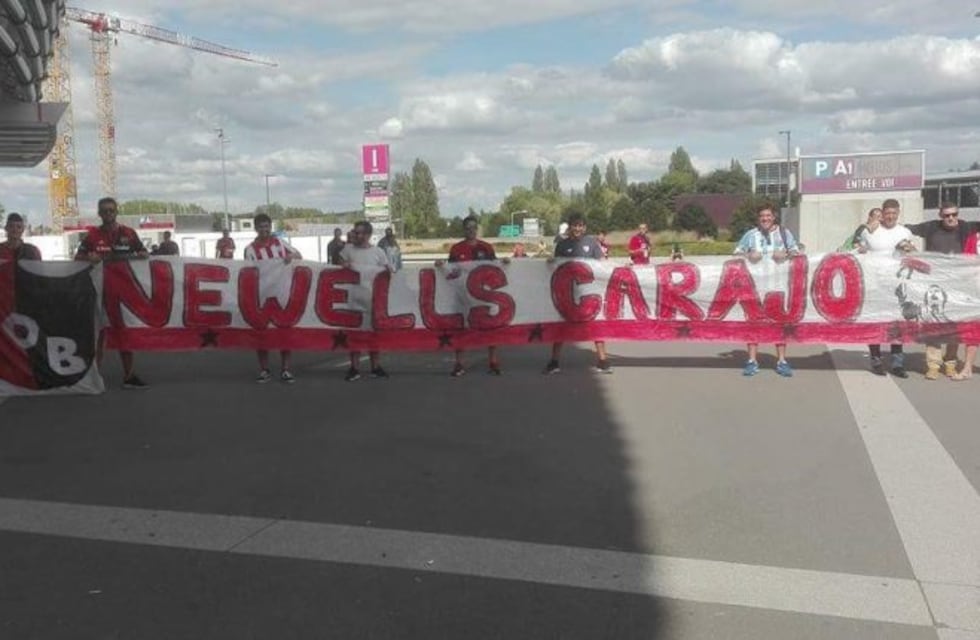 Hinchas de Newell's fueron a ver el debut de Marcelo Bielsa como técnico del Lille