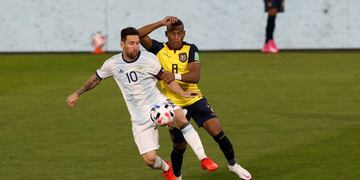 Messi contra Ecuador\u002E (Fabián Marelli / Pool)