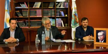 Rodríguez Saá y comité de crisis de coronavirus