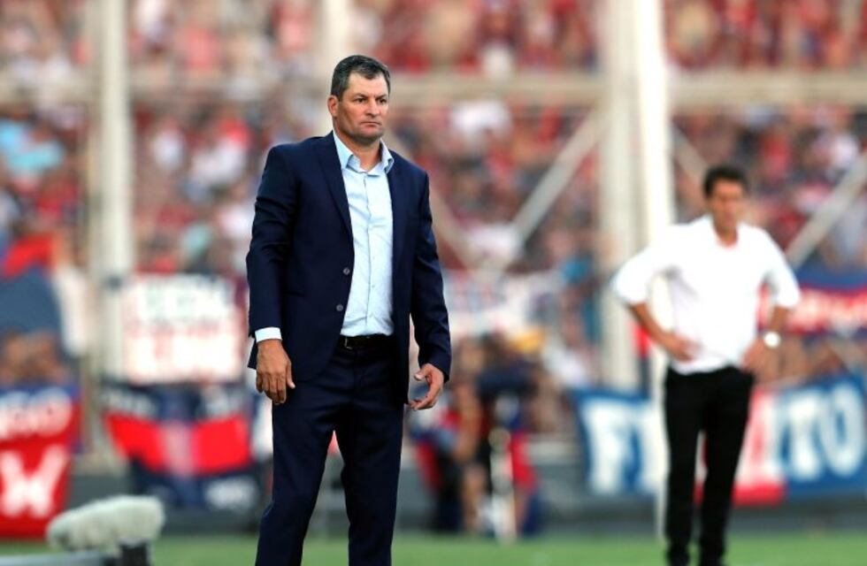 San Lorenzo, próximo rival de Newell's, podría no contar con su técnico el fin de semana