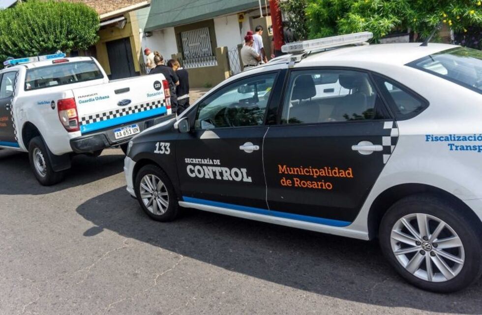 Joven de 21 años burló el aislamiento y la fueron a buscar con la policía: será imputada