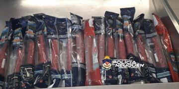 Atraparon a una joven que intentó robar 13 salamines picado fino en Neuquén