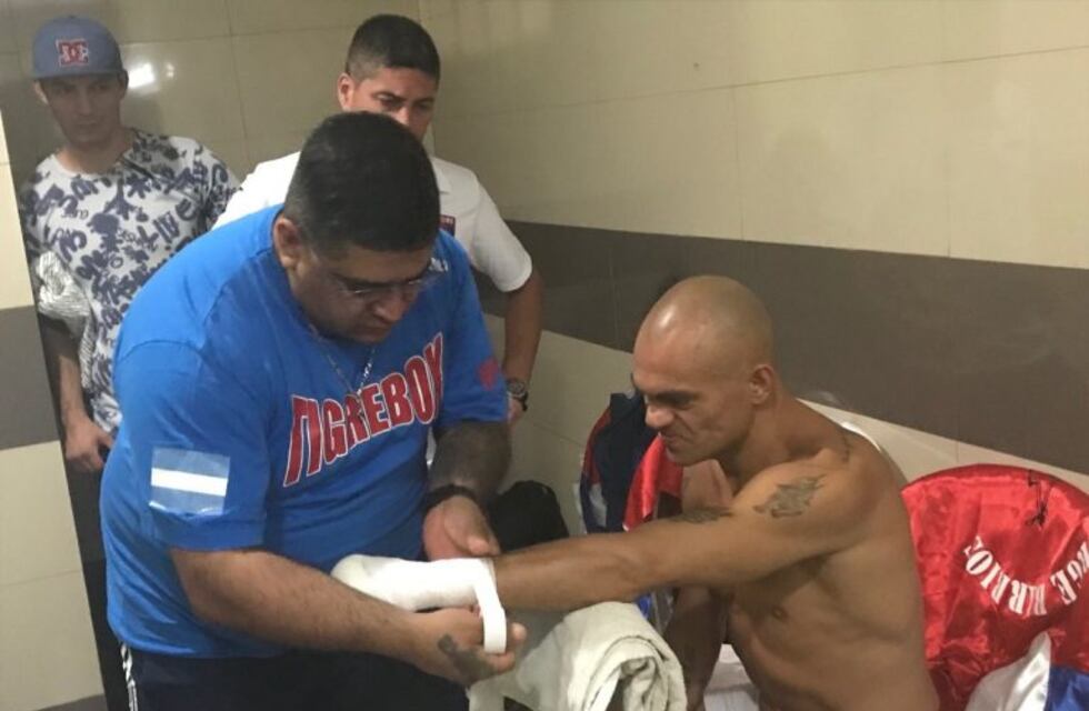 La Hiena Barrios volvió a boxear  lo hizo en Córdoba