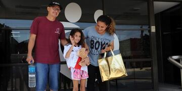 Dieron de alta a la nena de siete años que fue apuñalada 11 veces en Florencio Varela\u002E Foto: Lucía Merle\u002E (Fuente: Clarín)\u002E