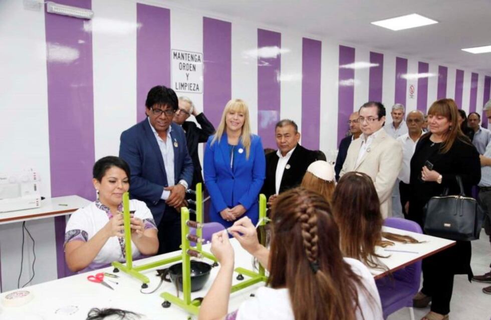 En Tucumán, se inauguró el primer Banco de Pelucas para pacientes oncológicas