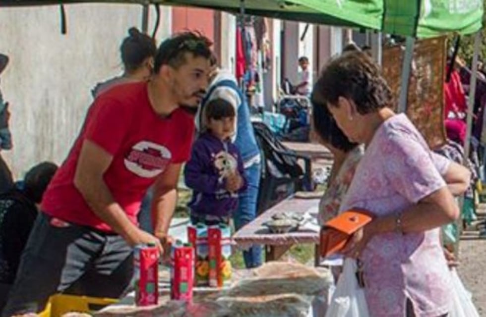 Llega una nueva edición de "El mercado en tu barrio" a Azul