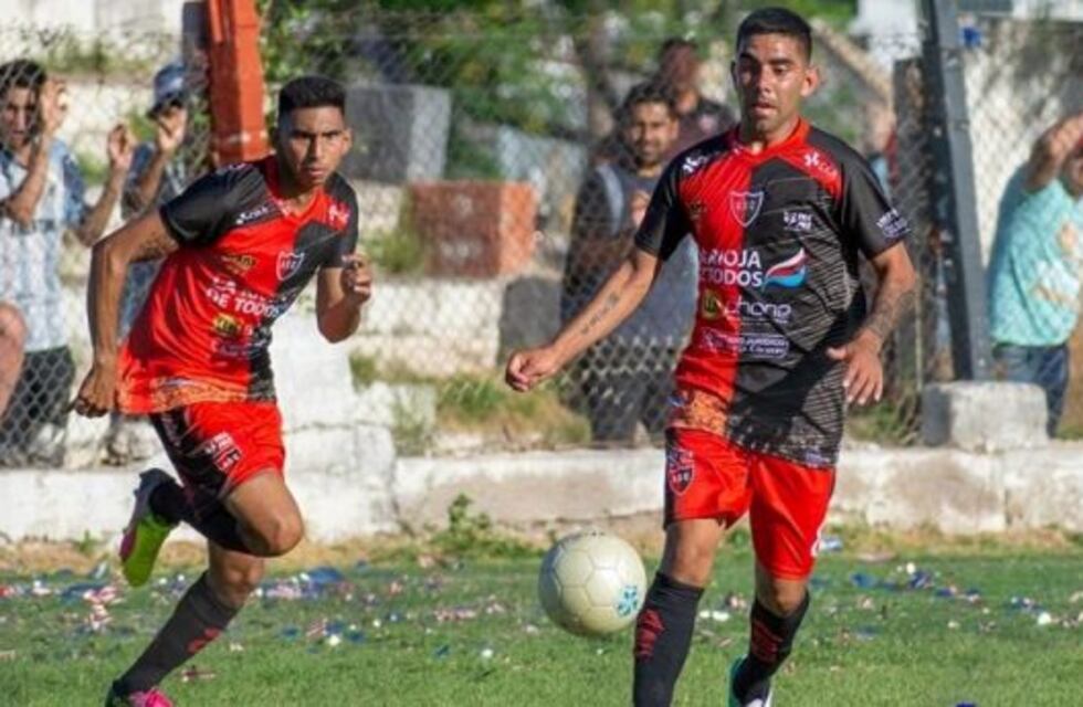 Fútbol: Andino lo dio vuelta y estiró la ventaja en la cima de la tabla