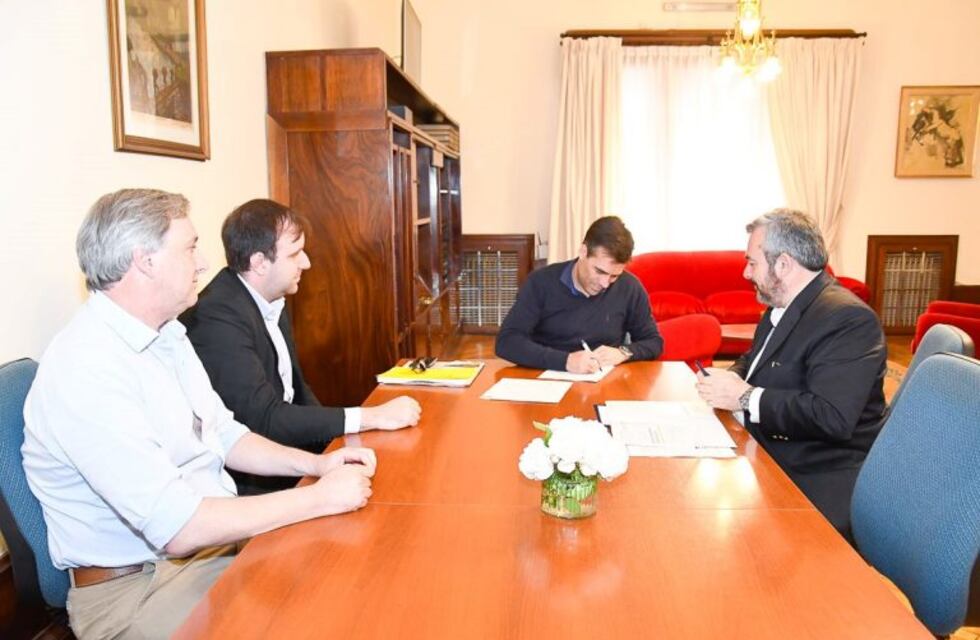 El municipio firmó convenio con Banco Provincia que otorgará créditos a emprendedores