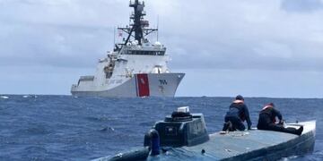 Dramática persecución de un submarino narco en el Pacífico (Foto: web)