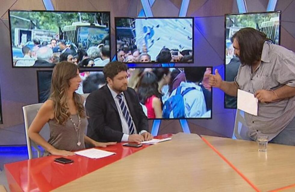 Tensión al aire: Baradel se molestó por una pregunta y se fue del programa