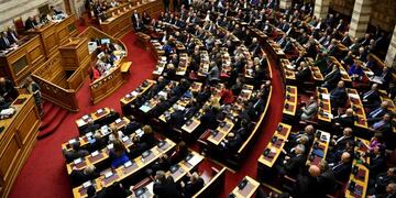 Miembros del parlamento griego debaten el Acuerdo Prespa en Atenas\u002E