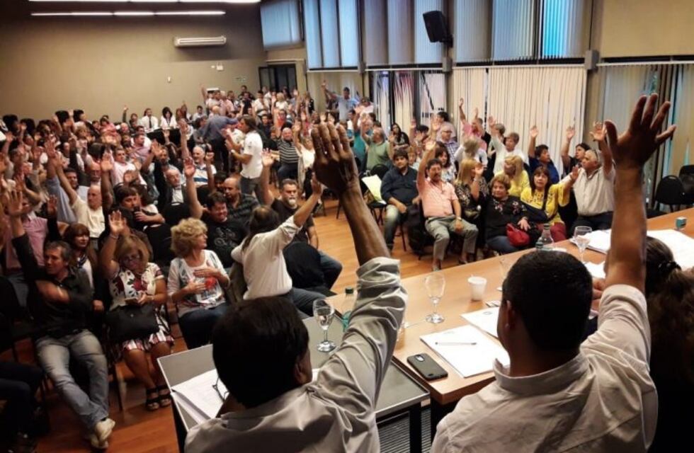 Docentes de Córdoba aceptan propuesta salarial