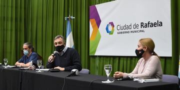 Conferencia de prensa por caso de coronavirus