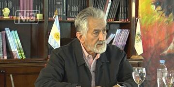 Alberto Rodríguez Saá durante su entrevista para el canal de televisión local\u002E