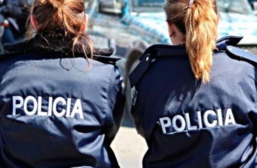 Las mujeres policías que trabajaron en el Encuentro Nacional de Mujeres, recibirán un plus de 3 mil pesos