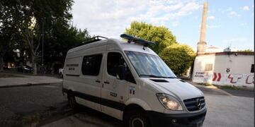Los detenidos de la banda Los Monos llegaron pasadas las 6 de la mañana al nuevo Centro de Justicia Penal para la segunda semana del juicio\u002E (@juanfotosros)