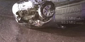 Así quedó el auto tras el vuelco en Potrero de los Funes\u002E
