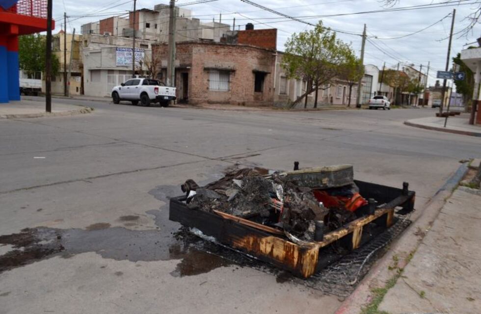 Detuvieron a un hombre que tomó de rehén a su abuela y amenazó con quitarse la vida