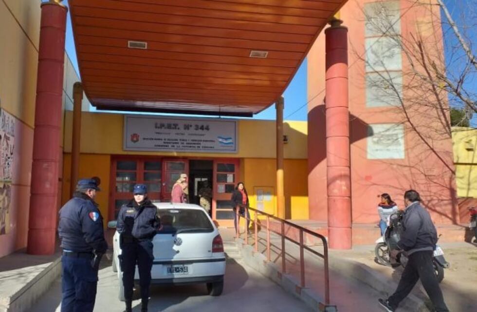 Ya se cumplió media jornada de votación en perfecta normalidad