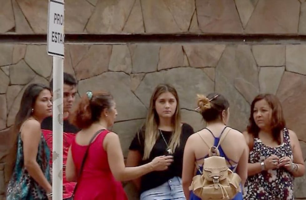 Escándalo en la Vendimia de Las Heras: la reina desfilaría sola en el carro